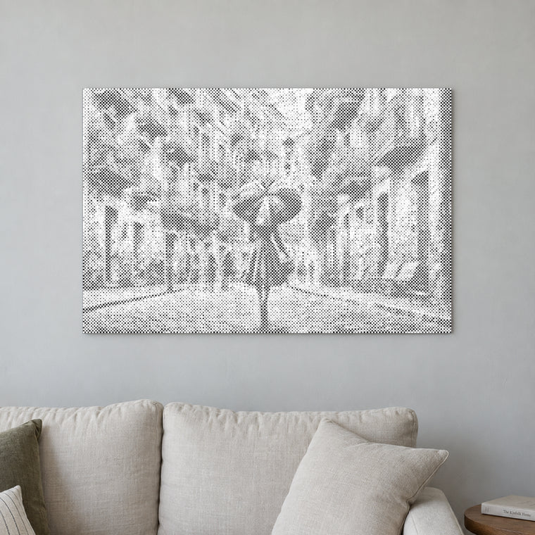 Toile de peinture par points “Sous la pluie”, sur un mur clair dans une pièce baignée d’une lumière douce.