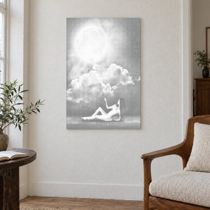 Toile de peinture par points “Monarque de la lune”, sur un mur clair dans une pièce baignée d’une lumière douce.